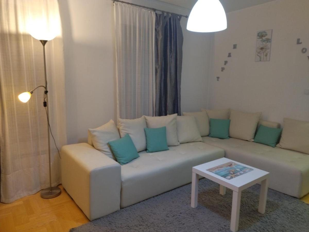 Apartman Gana Altina Lux Belgrado Exterior foto